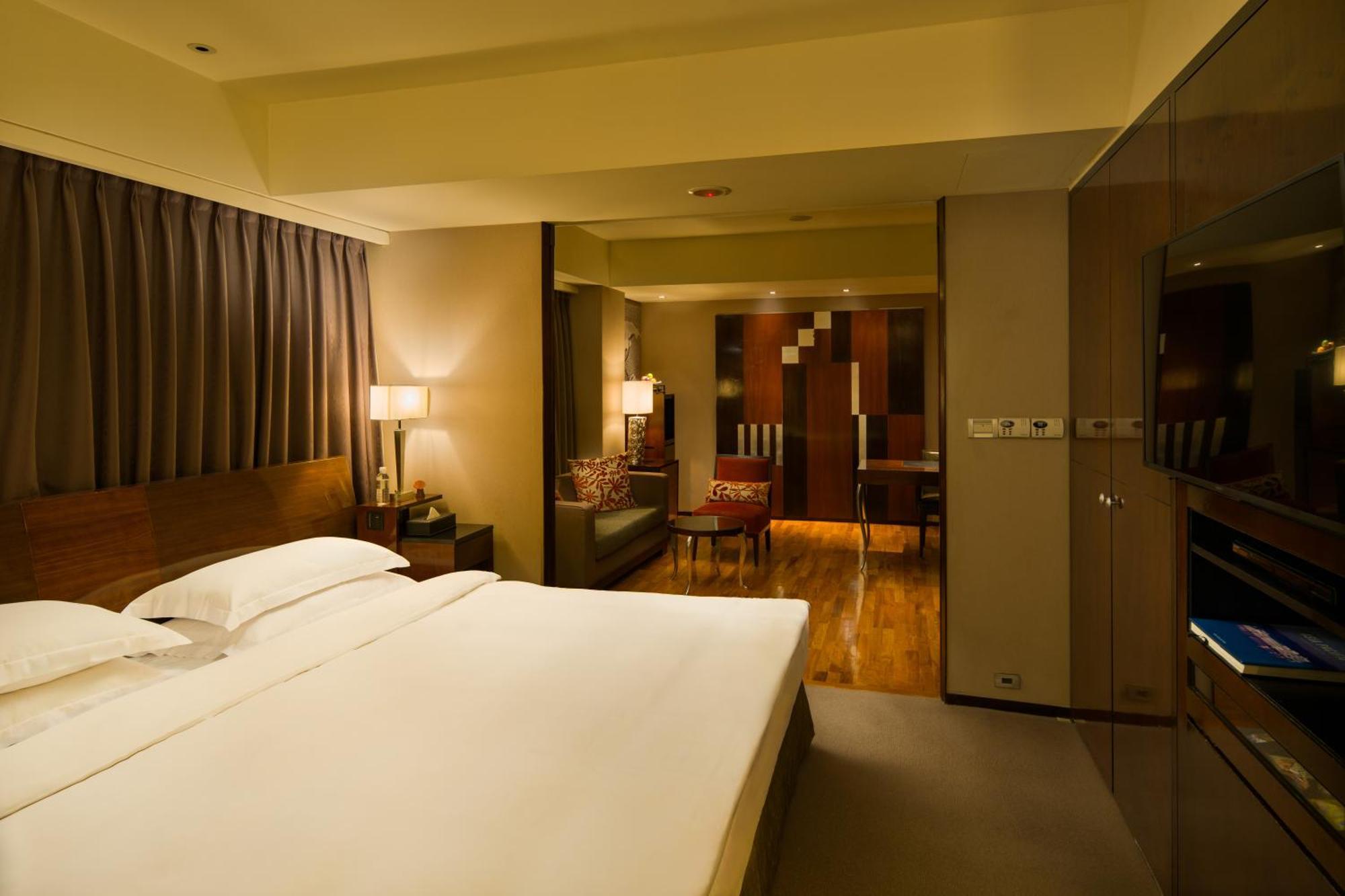 Les Suites Taipei - Da An Esterno foto